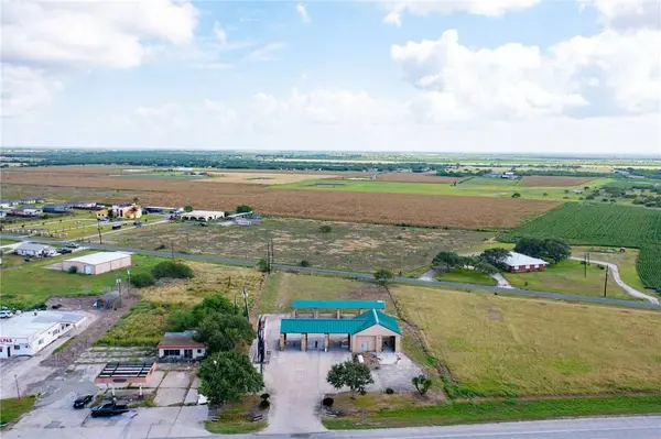 547 E Orange Grove AVE, Orange Grove, TX 78372
