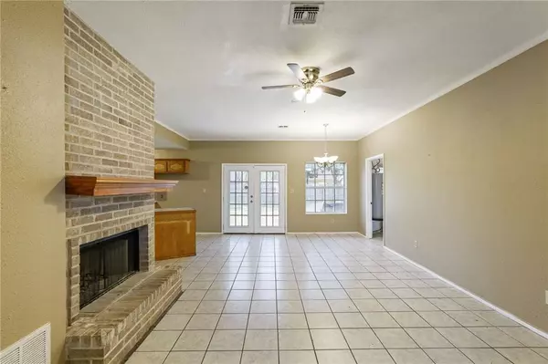 1205 Wyoming ST, Alice, TX 78332