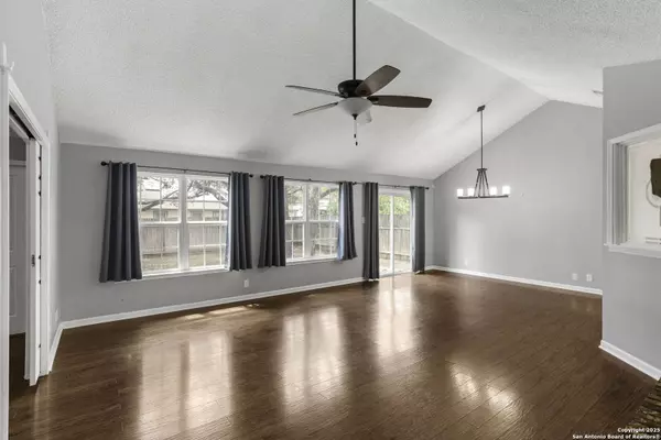 7327 Lazy, San Antonio, TX 78250