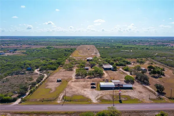 8086 N Hwy 281, Orange Grove, TX 78372