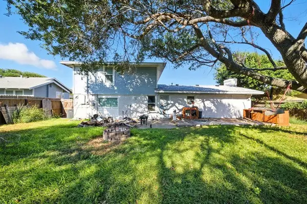 103 W Janin CIR, Portland, TX 78374