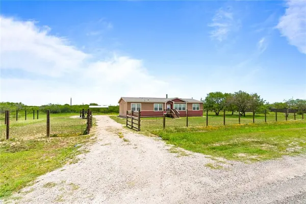 3249 County Road 308, Orange Grove, TX 78372