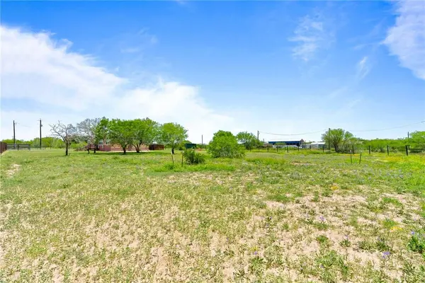 3249 County Road 308, Orange Grove, TX 78372