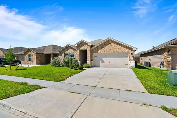 7734 Lariat Toss DR, Corpus Christi, TX 78414