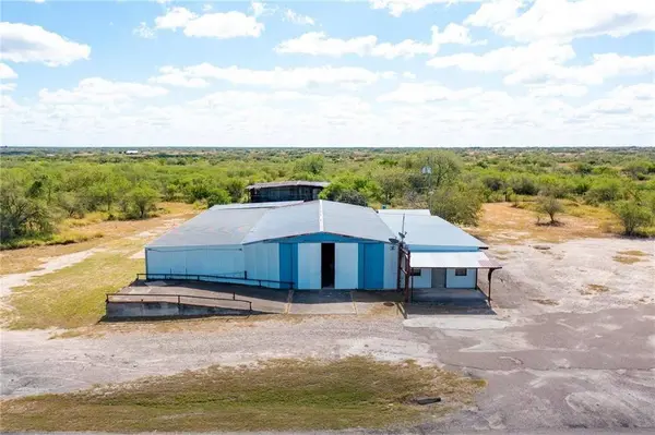 1055 S Smith AVE, Hebbronville, TX 78361