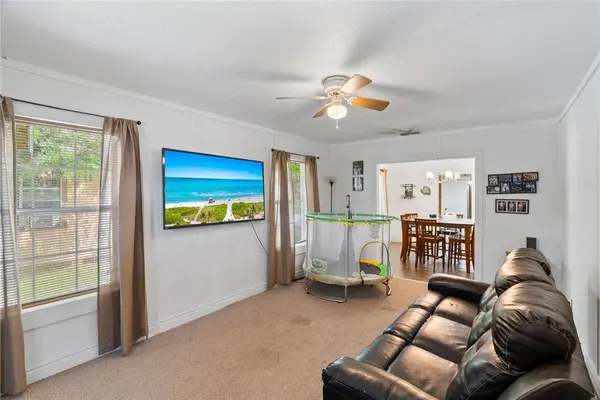 1033 E 4th ST, Alice, TX 78332