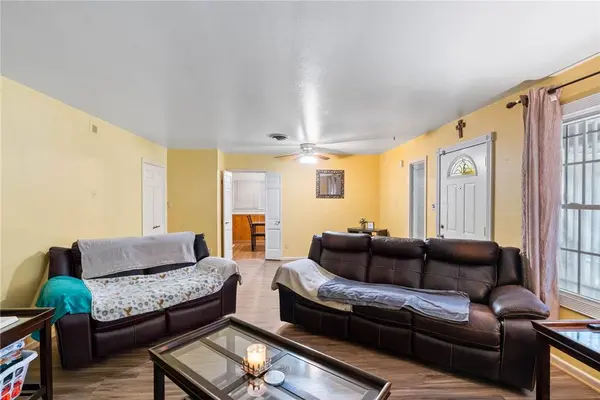 1306 Rose DR, Alice, TX 78332