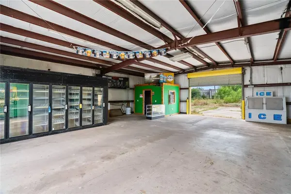 118 E 4th ST, Bishop, TX 78343