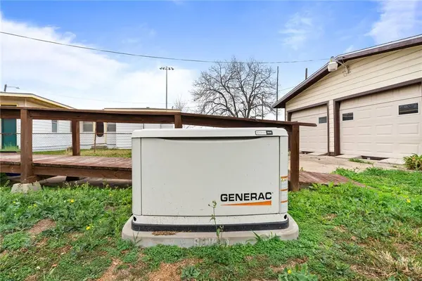 3906 Pyle DR, Corpus Christi, TX 78415