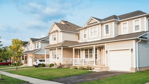 Short Sale vs. Foreclosure: What’s the Real Difference?