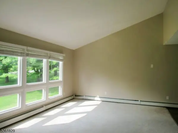 81 Sammis Rd, Vernon Twp., NJ 07461