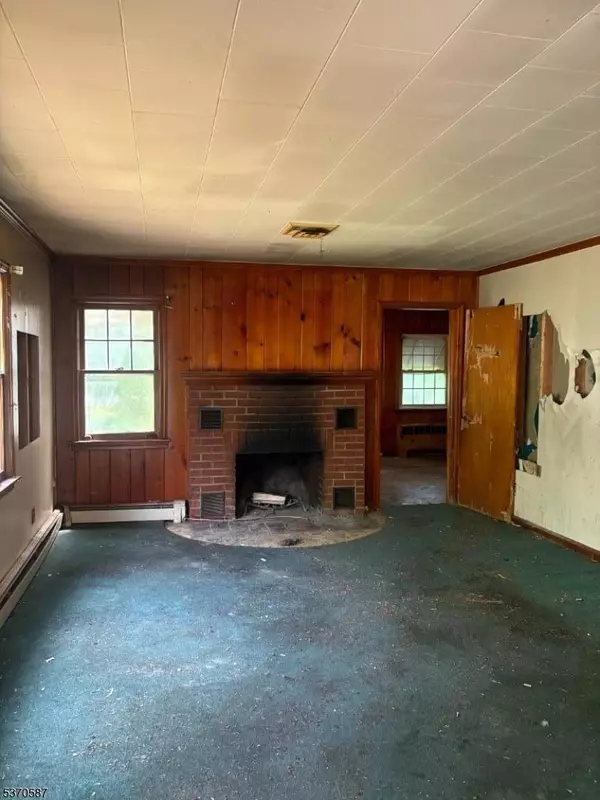 156 Rt23, Hamburg Boro, NJ 07419