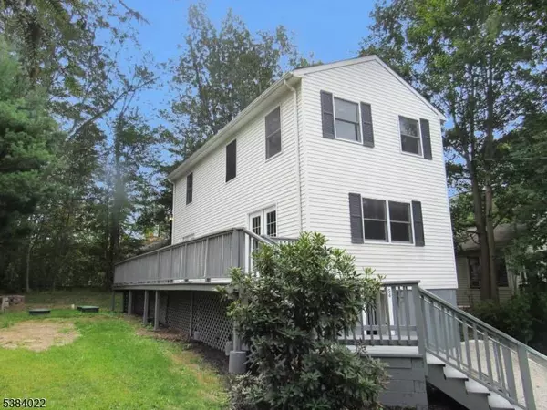 54 Race Track Dr, West Milford Twp., NJ 07421