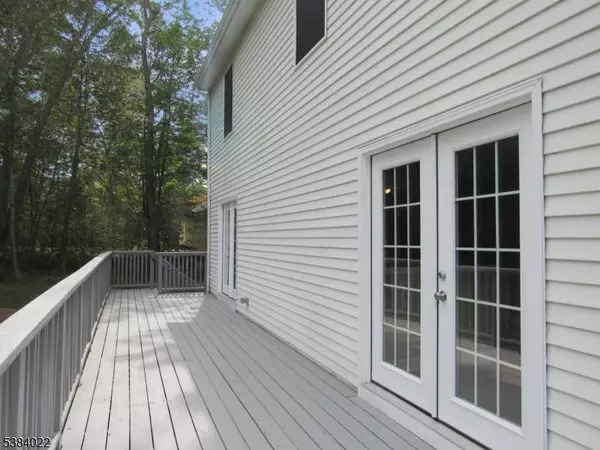 54 Race Track Dr, West Milford Twp., NJ 07421