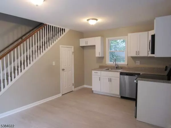 54 Race Track Dr, West Milford Twp., NJ 07421