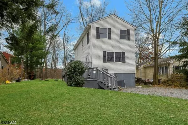 54 Race Track Dr, West Milford Twp., NJ 07421