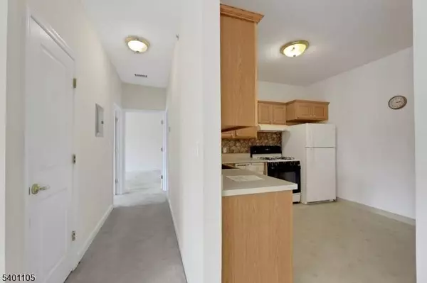 520 Victor St #42, Saddle Brook Twp., NJ 07663