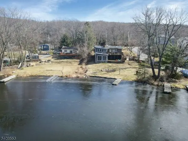 199 Lake Shore Dr, West Milford Twp., NJ 07421