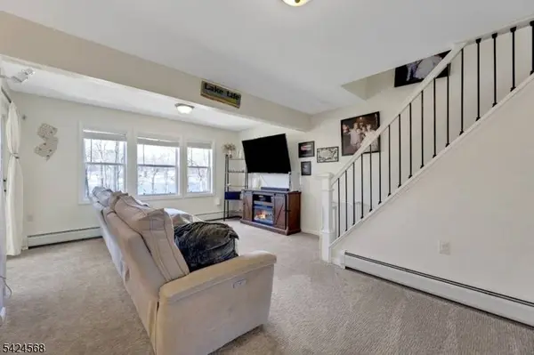 23 Up Mt Glen Lake Dr, West Milford Twp., NJ 07480