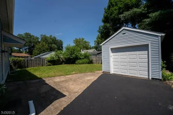 219 Haroldson Pl, Pompton Lakes Boro, NJ 07442