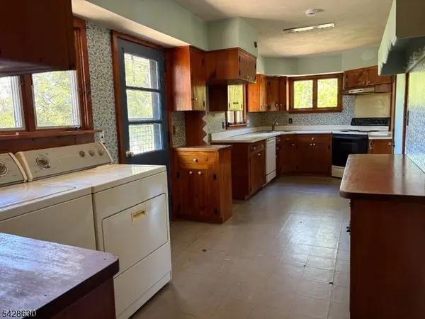 18 Pottersville Rd, Peapack Gladstone Boro, NJ 07934
