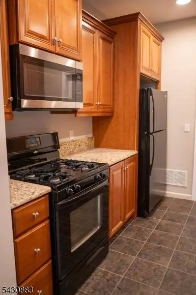 804 River Pl, Butler Boro, NJ 07405