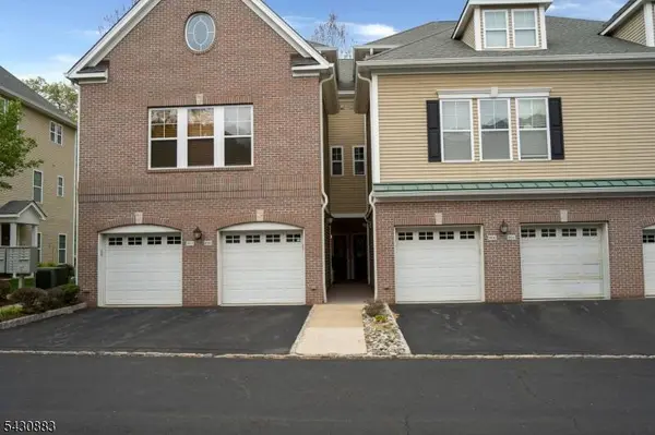 804 River Pl, Butler Boro, NJ 07405