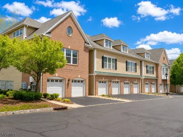 804 River Pl