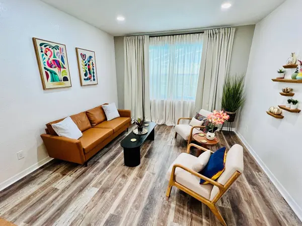 254 GLENEAGLES DR, Davenport, FL 33897