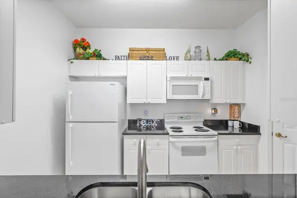 2310 SILVER PALM DR #201, Kissimmee, FL 34747