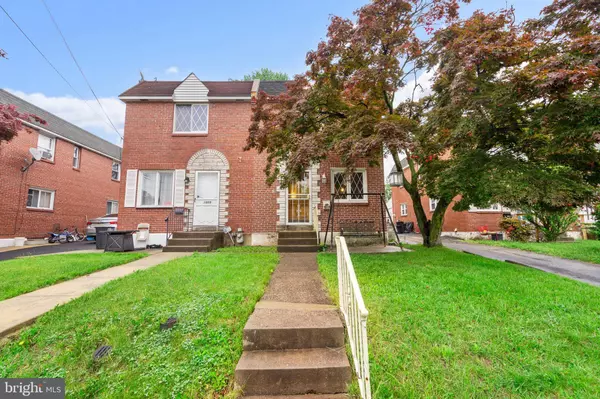 1811 CRICKET LN, Folcroft, PA 19032