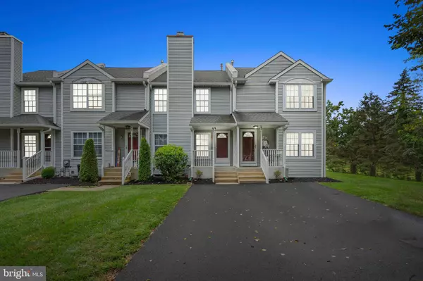 43 VIOLET LN, Newtown, PA 18940