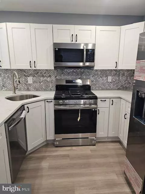 2513 W OXFORD ST, Philadelphia, PA 19121