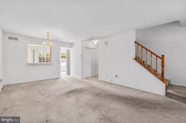 43 VIOLET LN, Newtown, PA 18940