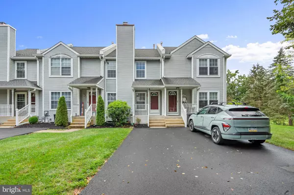 43 VIOLET LN, Newtown, PA 18940