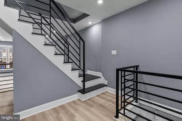 2513 W OXFORD ST, Philadelphia, PA 19121