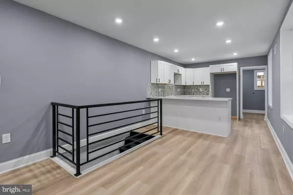 2513 W OXFORD ST, Philadelphia, PA 19121