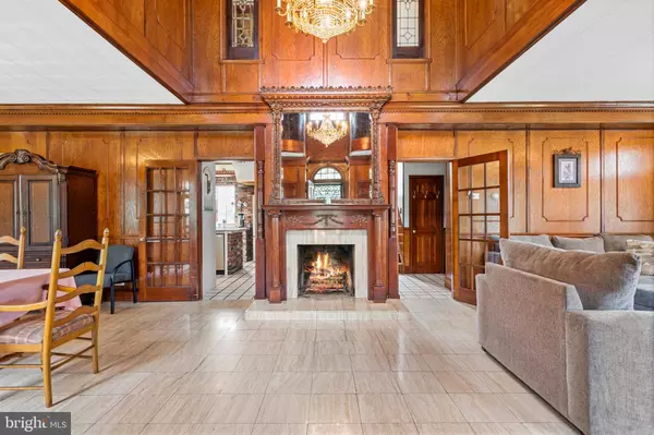 4000-2 FITLER ST, Philadelphia, PA 19114