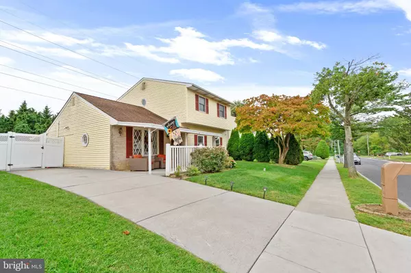 5813 EDGE AVE, Bensalem, PA 19020