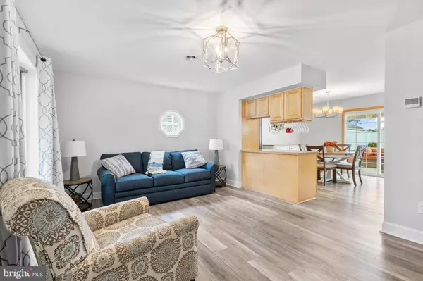 5813 EDGE AVE, Bensalem, PA 19020