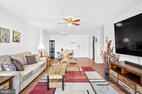 100 WEST AVE #301, Jenkintown, PA 19046