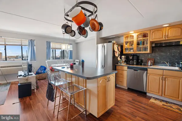 200-10 LOMBARD ST #713, Philadelphia, PA 19147