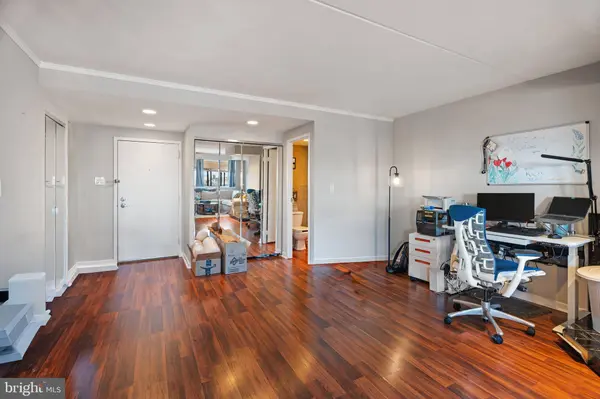 200-10 LOMBARD ST #713, Philadelphia, PA 19147