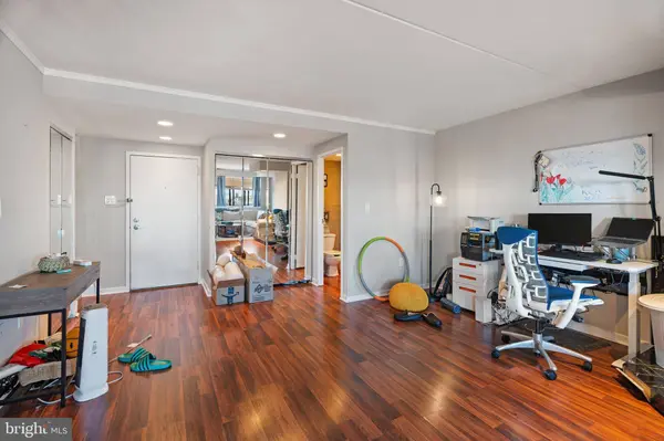 200-10 LOMBARD ST #713, Philadelphia, PA 19147