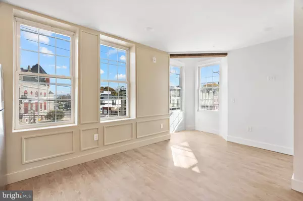 900 N 41ST ST #2ND FLOOR FRONT UNIT, Philadelphia, PA 19104