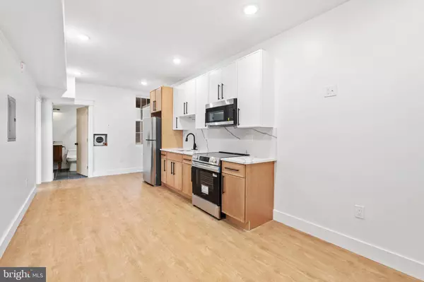 900 N 41ST ST #2ND FLOOR BACK, Philadelphia, PA 19104