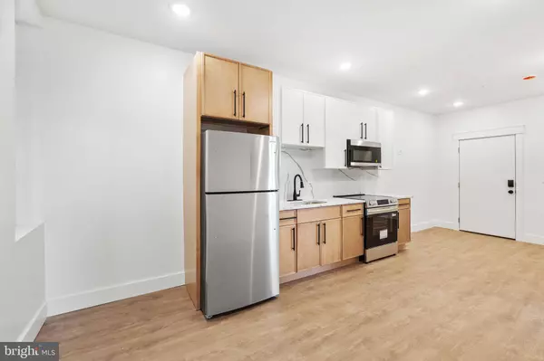 900 N 41ST ST #2ND FLOOR BACK, Philadelphia, PA 19104