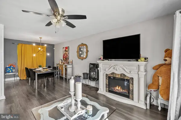 1000 PROSPECT LN, Somerdale, NJ 08083