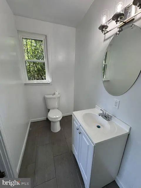 554 PINE ST, Camden, NJ 08103