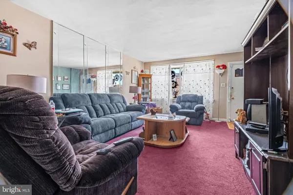 6251 MARSDEN ST, Philadelphia, PA 19135